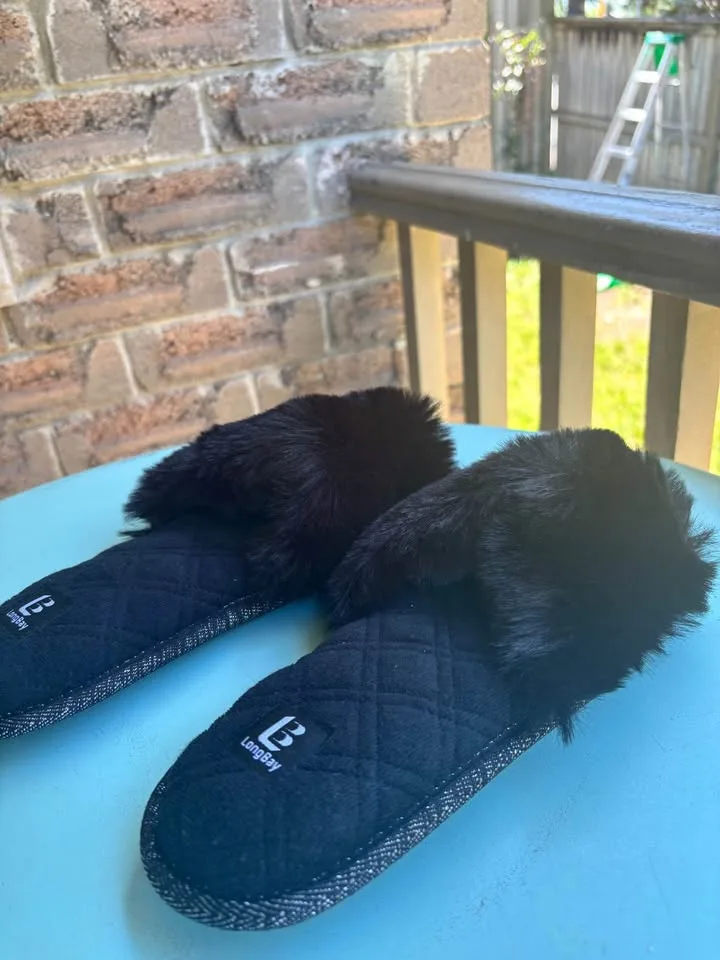 fluffy slippers image indicator(2)