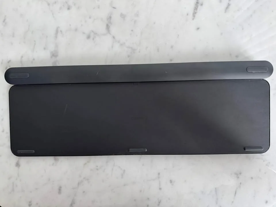 Logitech Craft image indicator(4)