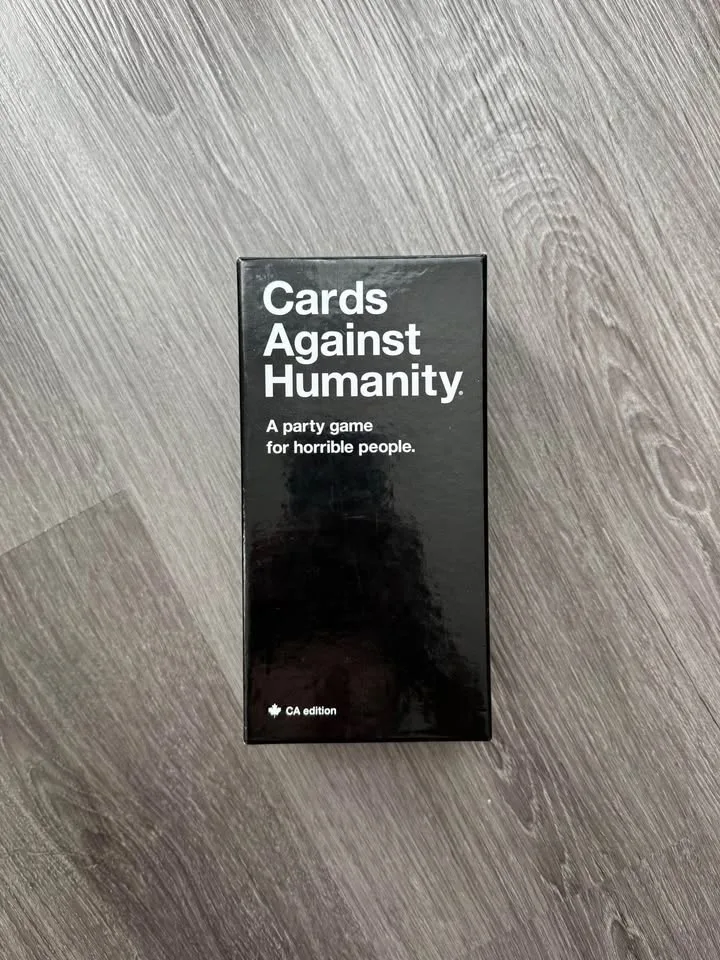 Card against humanity (CA edition) image indicator(2)