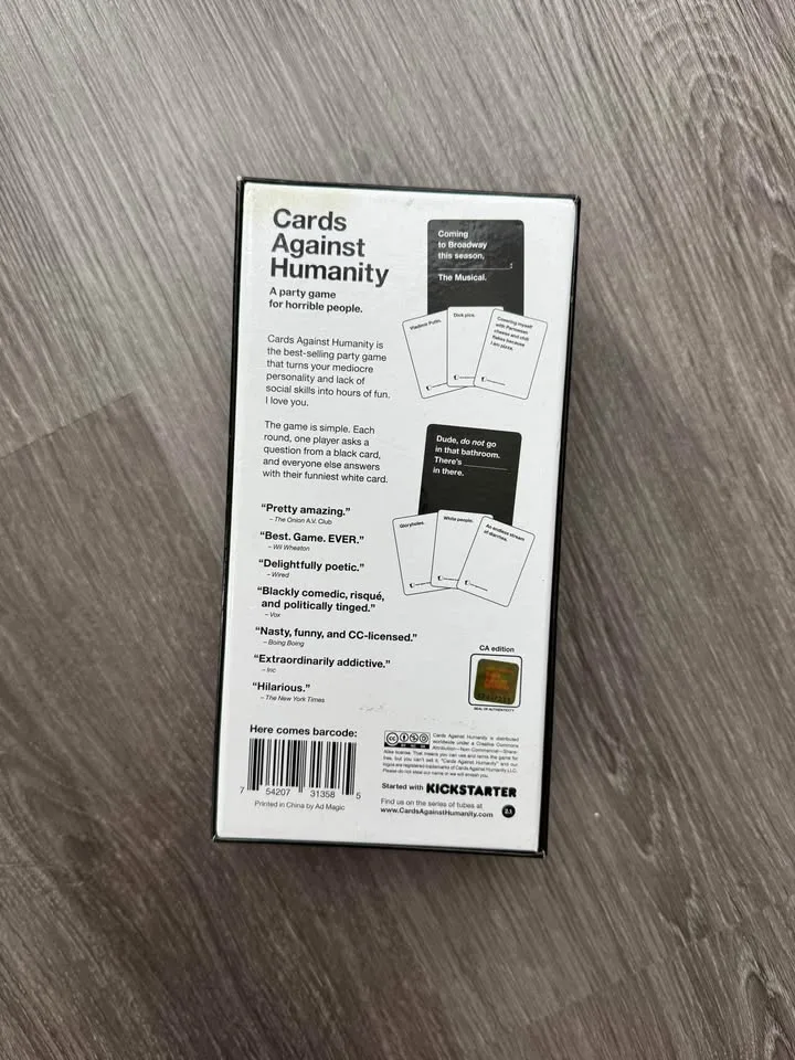 Card against humanity (CA edition) image indicator(3)