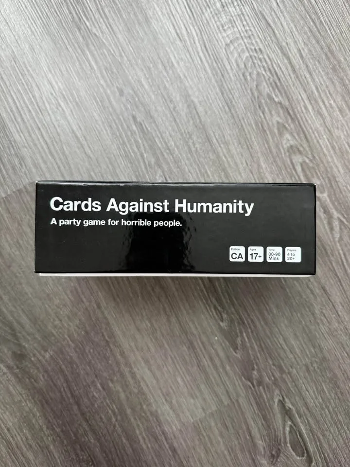 Card against humanity (CA edition) image indicator(4)