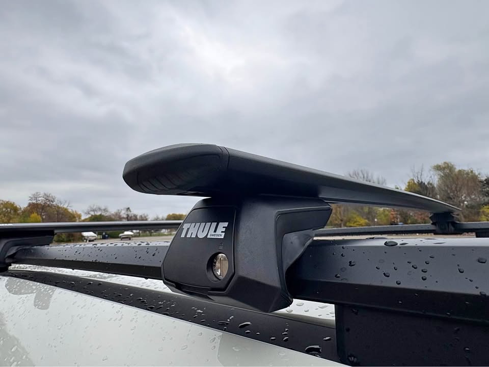 Thule WingBar Evo W/Raised Rail foot