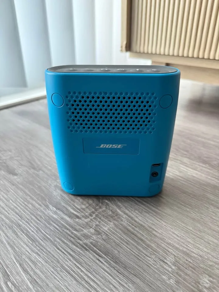 Bose SoundLink Color Bluetooth Speaker (Blue) image indicator(4)