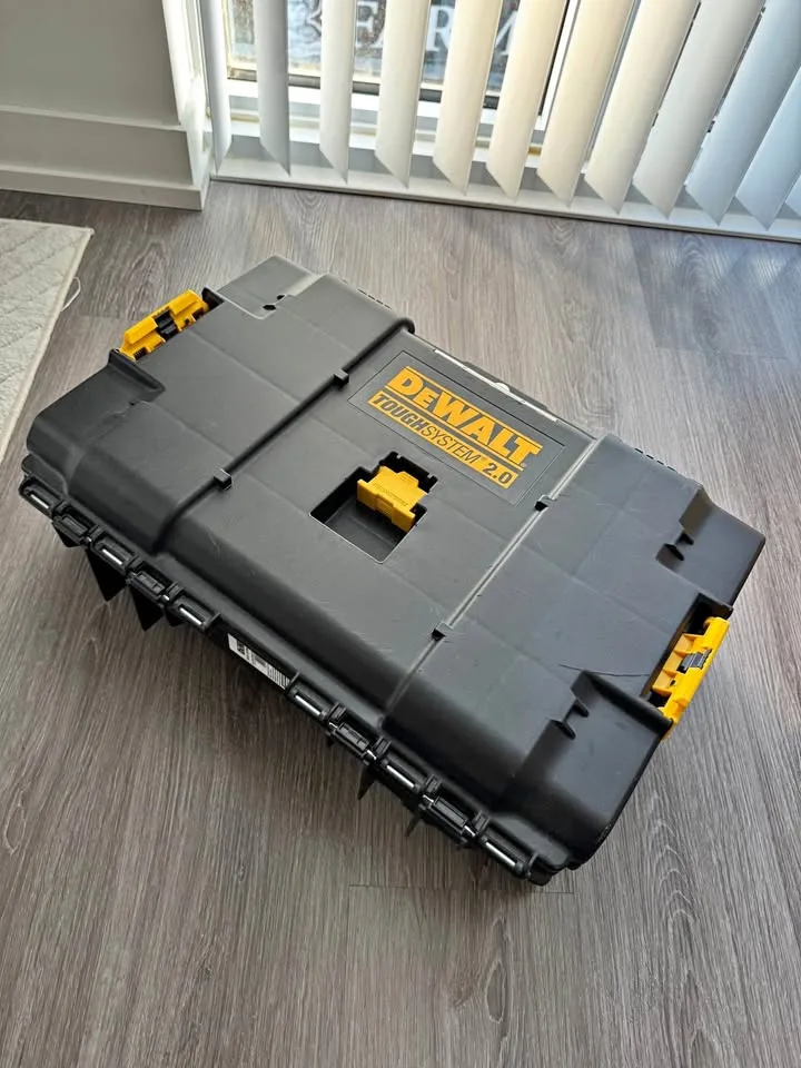 DEWALT TOUGHSYSTEM 2.0 Small Toolbox thumbnail