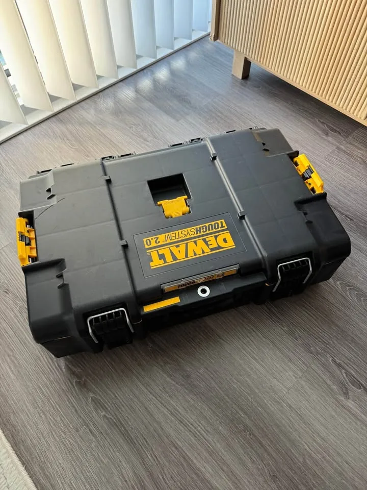 DEWALT TOUGHSYSTEM 2.0 Small Toolbox image indicator(2)
