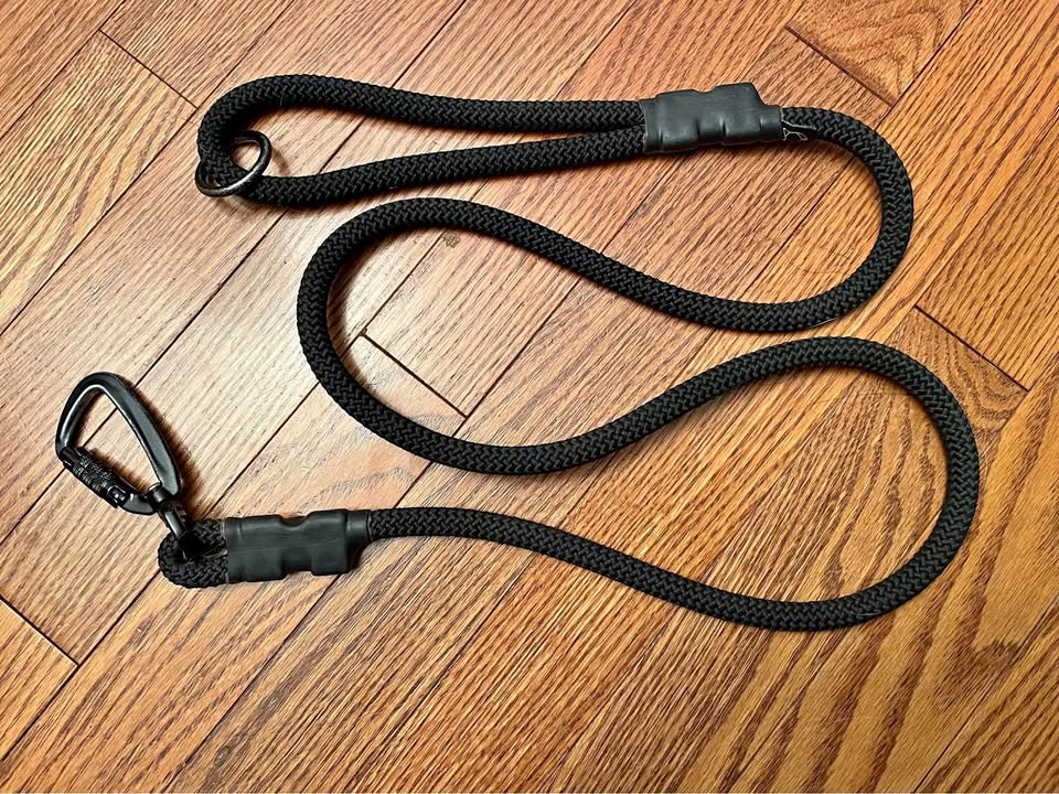 Litto howler rope leash