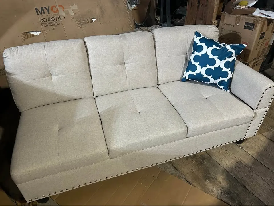 New Devion Furniture Beige Fabric Sectional Sofa image indicator(2)