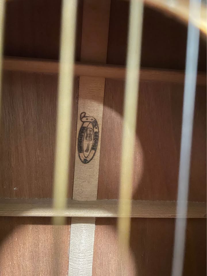 Vintage - Classical Guitar + Case - photo 5