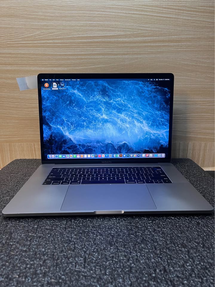 MacBook Pro 15” 2.8Ghz i7 16GB 256GB SSD - photo 3