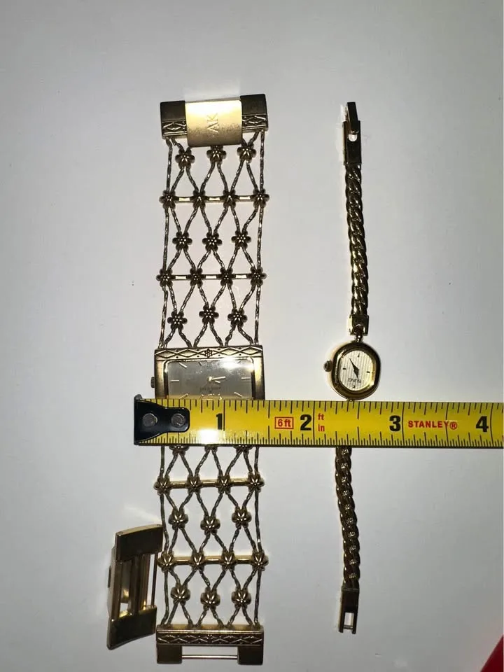 Women’s Watch Lot of 9 image indicator(4)