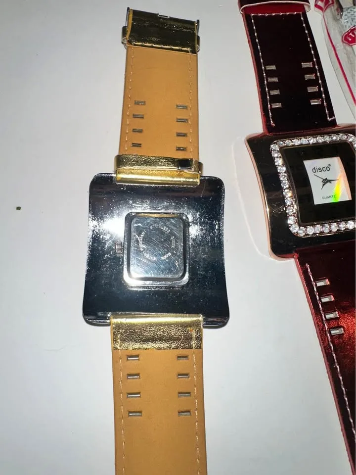 Women’s Watch Lot of 9 image indicator(6)
