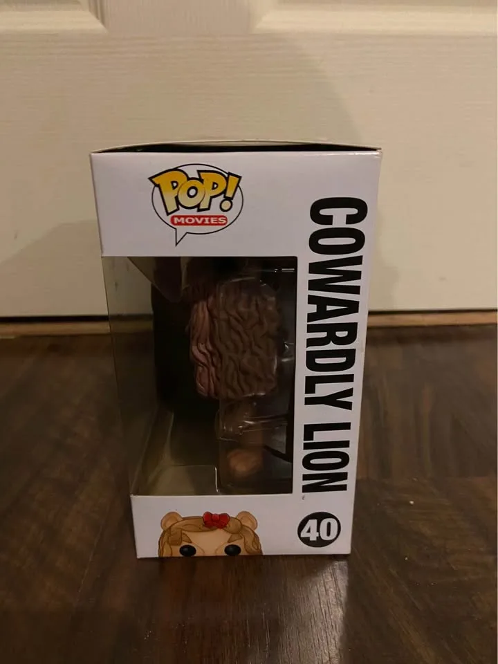 Wizard of Oz Cowardly Lion Funko Pop image indicator(2)