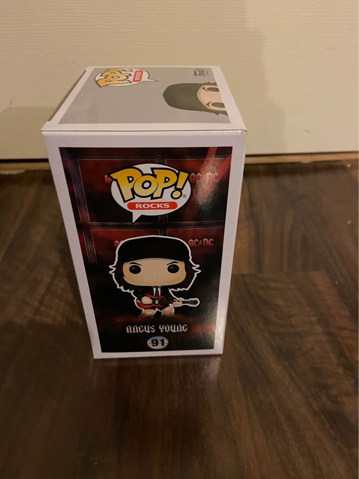 AC/DC Angus Young Funko Pop - photo 4