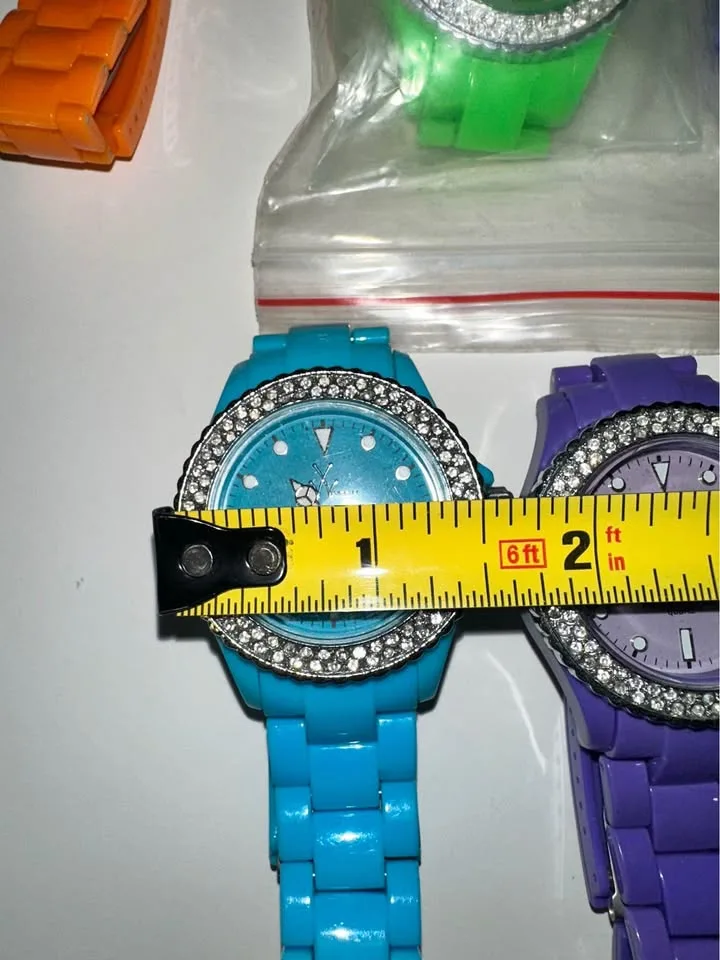 Plastic Watches Lot of 14 *MARKHAM* image indicator(2)