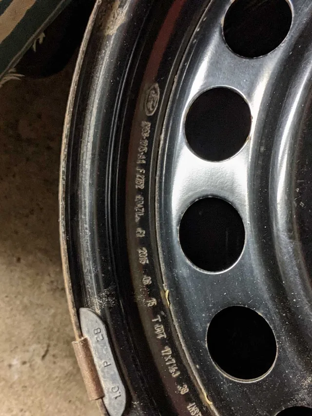 17x7.5 Ford Explorer Steel Wheel RIMS image indicator(7)