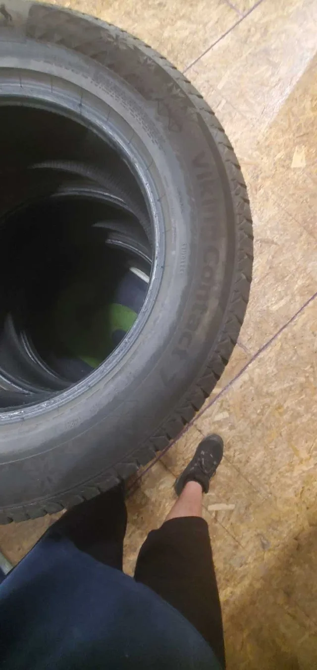 Winter Tires 235 65 R18 XL image indicator(2)