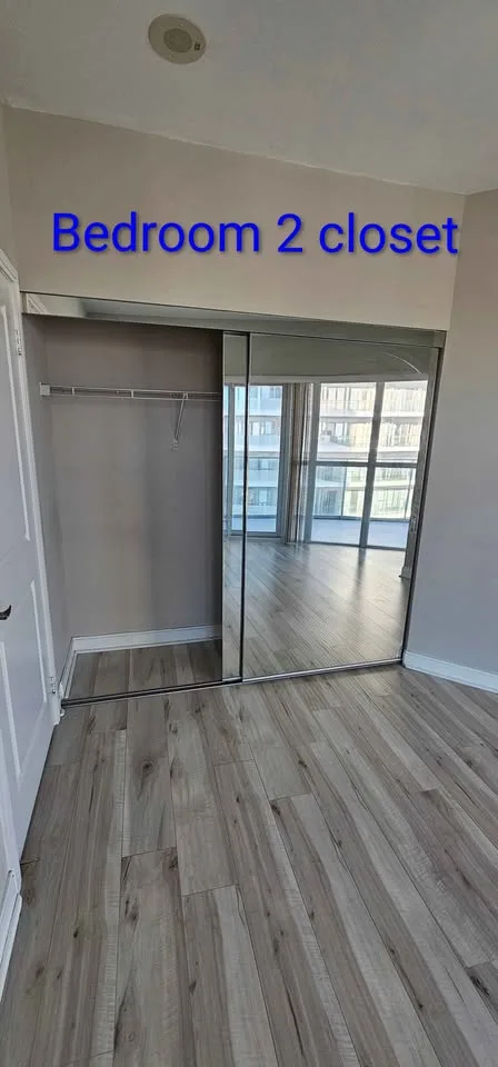 Private room for rent image indicator(10)