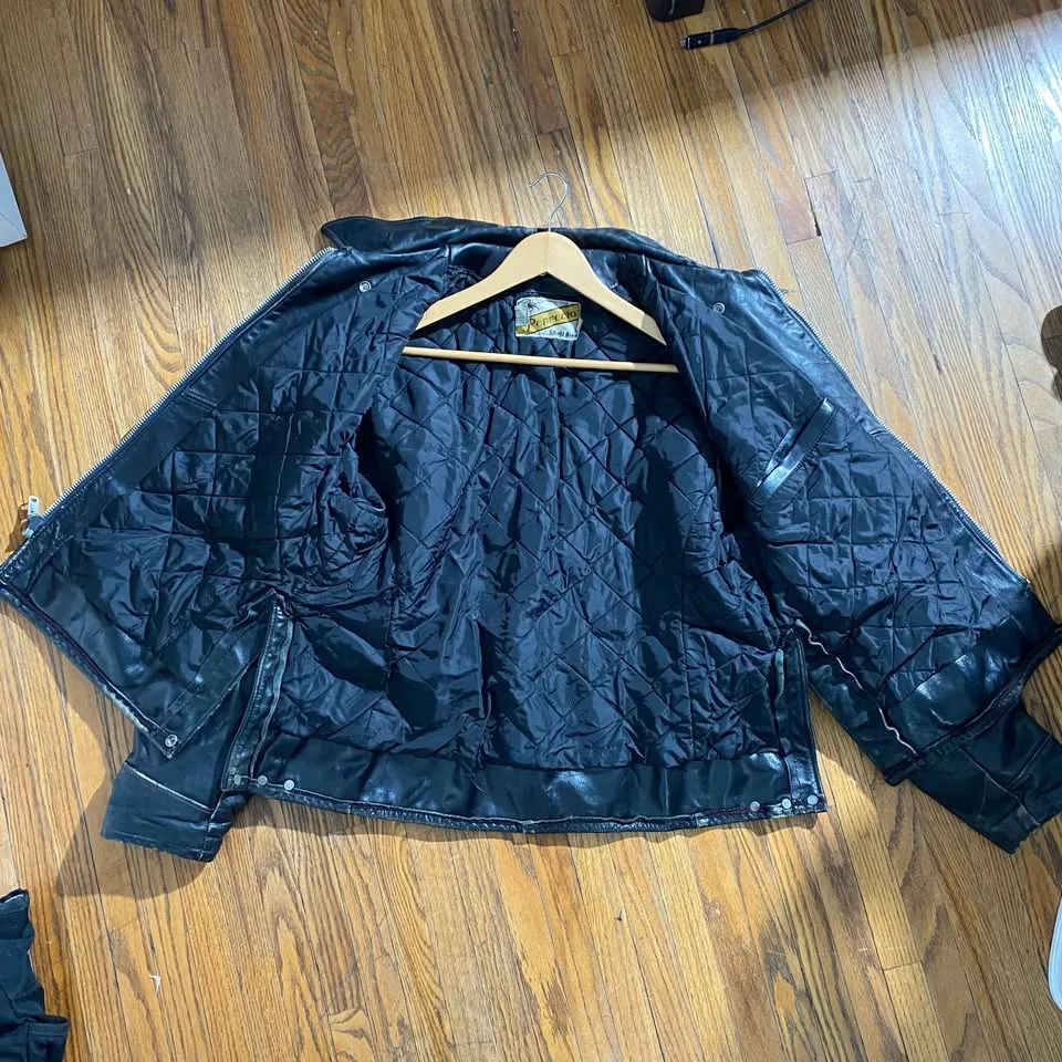 Schott Perfecto Vintage Leather Jacket image indicator(3)