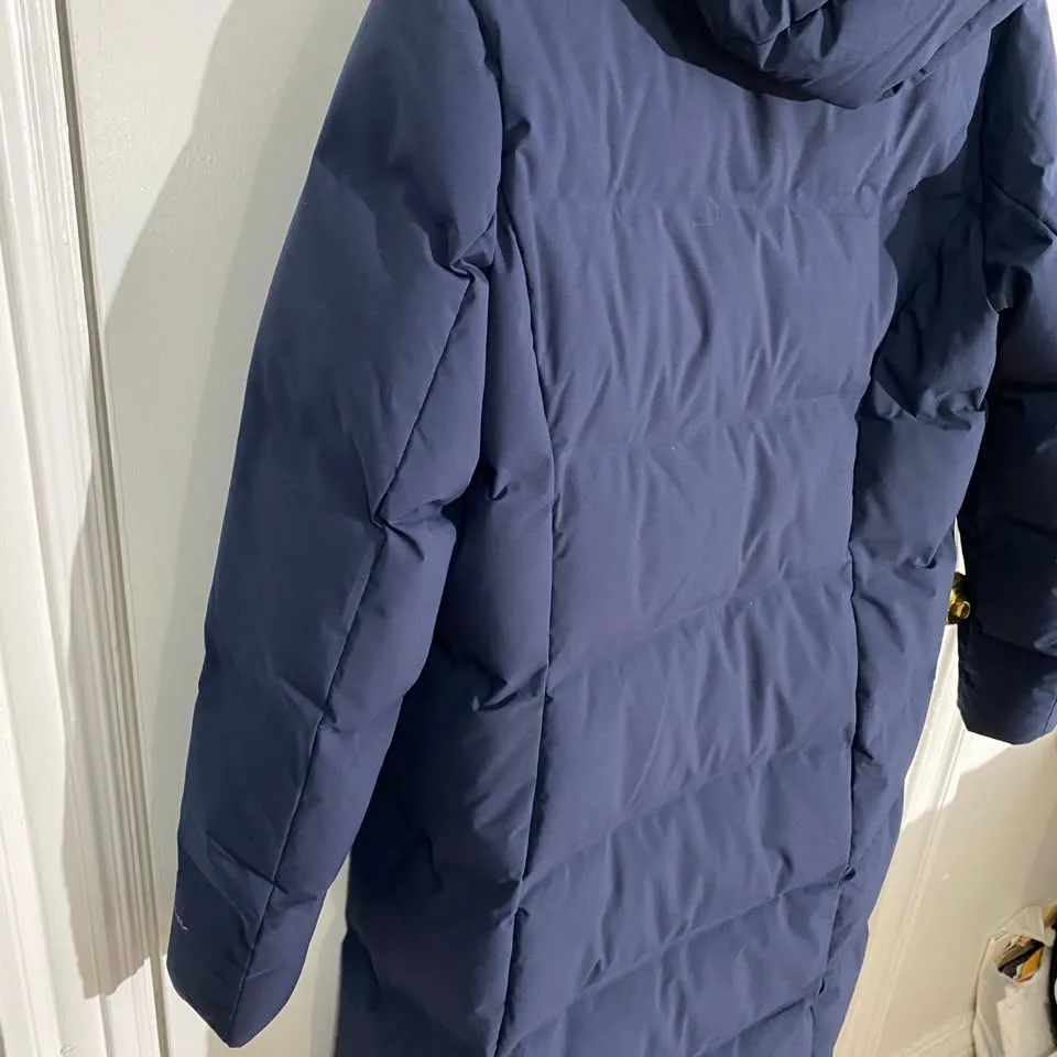 Navy blue, real down hooded puffer coat -Eddie Bauer image indicator(6)