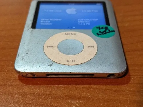 Apple iPod nano 3rd Generation A1236 4GB iPod image indicator(9)