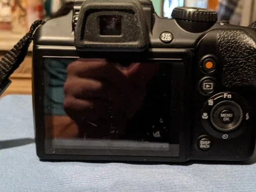 Fujifilm FinePix S8300 Digital Camera image indicator(5)