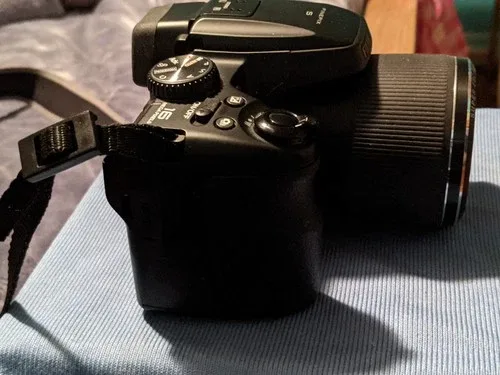 Fujifilm FinePix S8300 Digital Camera image indicator(6)