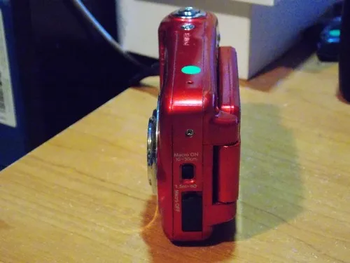 Vivitar VXX14 Digital Camera 20 MegaPixel Red image indicator(2)