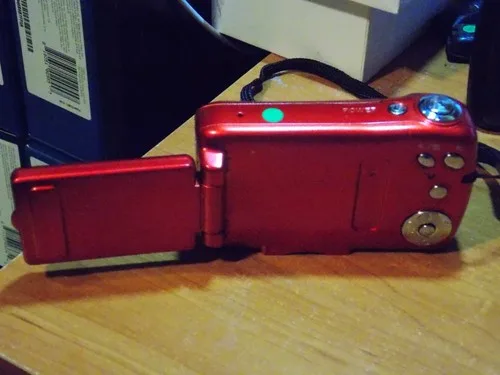 Vivitar VXX14 Digital Camera 20 MegaPixel Red image indicator(6)