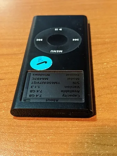 Apple iPod Nano 2nd Generation A1199 8GB image indicator(8)