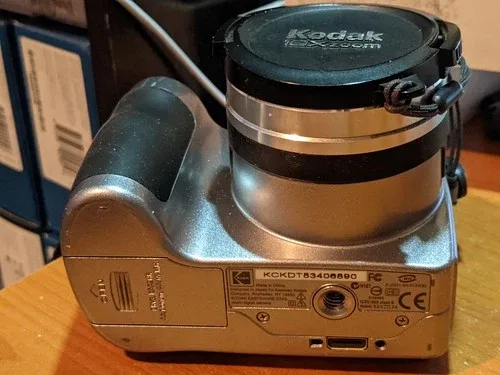 Kodak EasyShare Z740 5.0MP Digital Camera 10X Zoom image indicator(10)