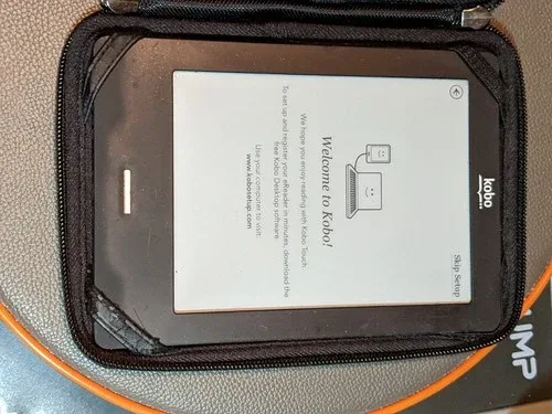 Kobo N905 Touch E-Reader 6" Display + Case image indicator(3)