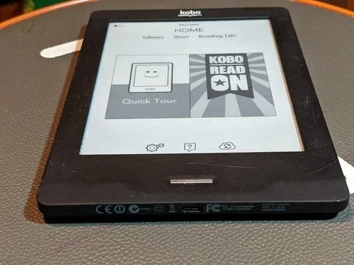 Kobo N905 Touch E-Reader 6" Display + Case image indicator(7)