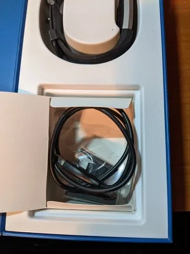 Fitbit Charge 2 FB407 w/ Charger TESTED image indicator(4)