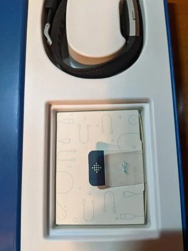 Fitbit Charge 2 Heart Rate & Fitness Watch image indicator(7)