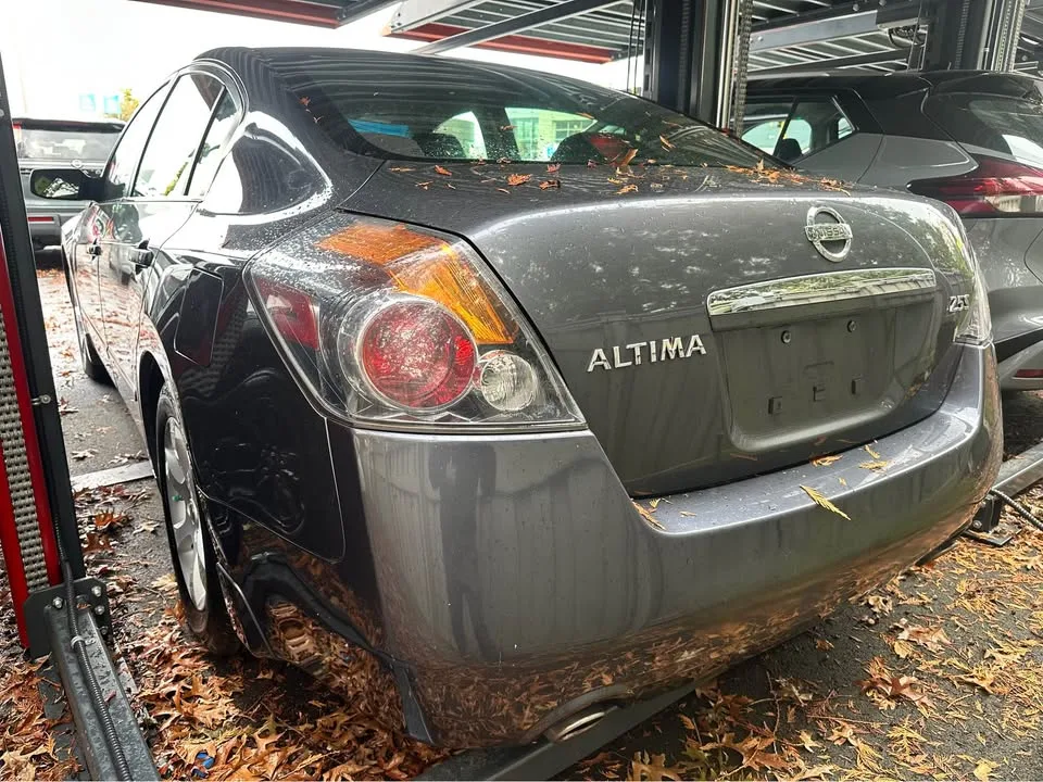 2009 Nissan Altima image indicator(9)