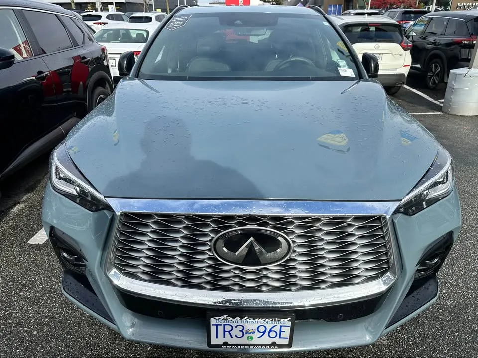 2024 Infiniti QX50 image indicator(4)