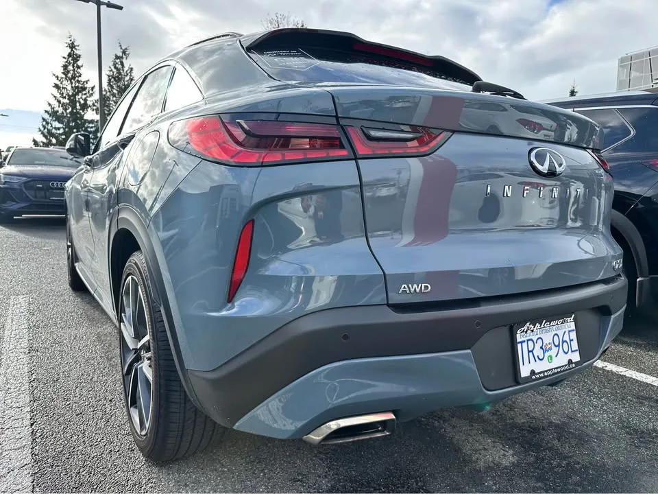 2024 Infiniti QX50 image indicator(9)