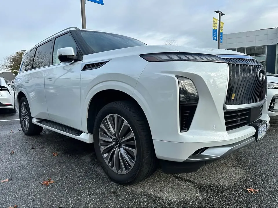 2025 Infiniti QX80 image indicator(5)