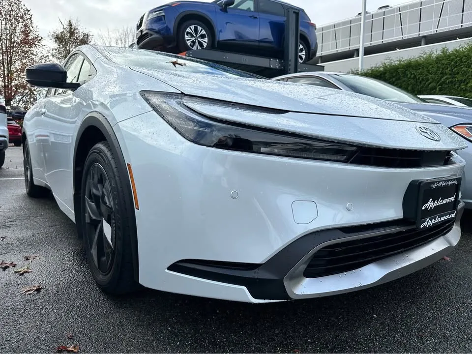 2025 Toyota Prius Plug-in Hybrid image indicator(5)