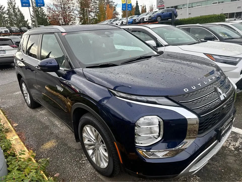 2024 Mitsubishi Outlander PHEV image indicator(6)