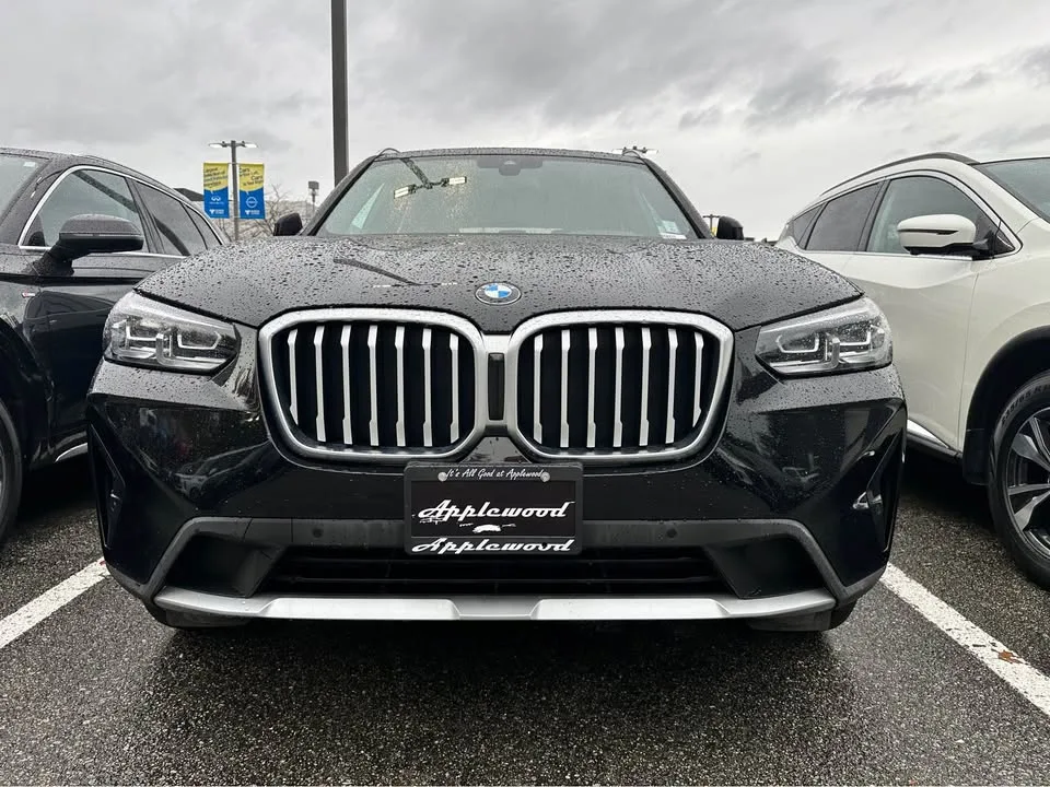 2024 BMW X3 xDrive30i image indicator(2)