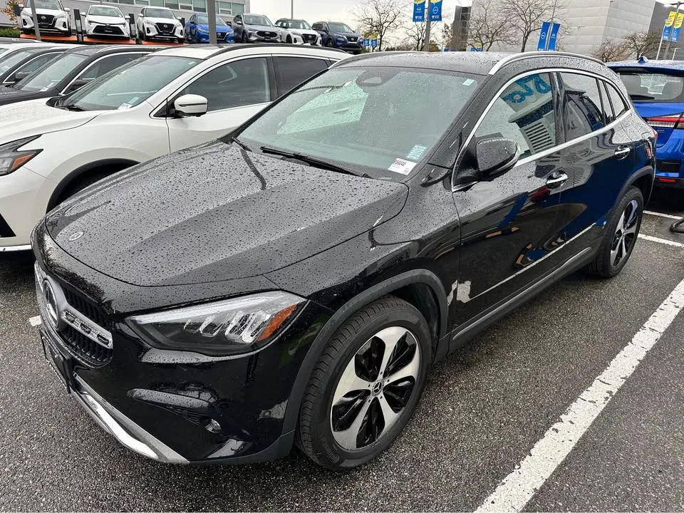 2024 Mercedes-Benz GLA image indicator(4)