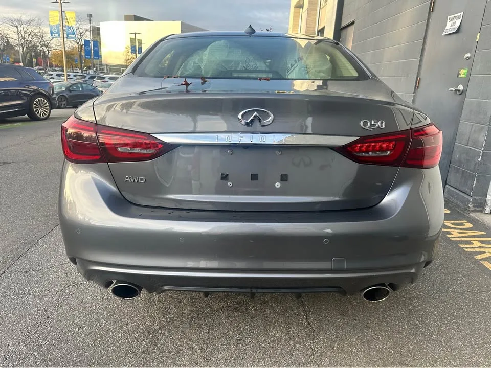 2022 Infiniti Q50 Luxe AWD image indicator(9)