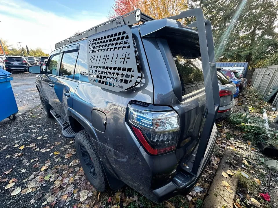 2023 Toyota 4Runner TRD Pro image indicator(5)