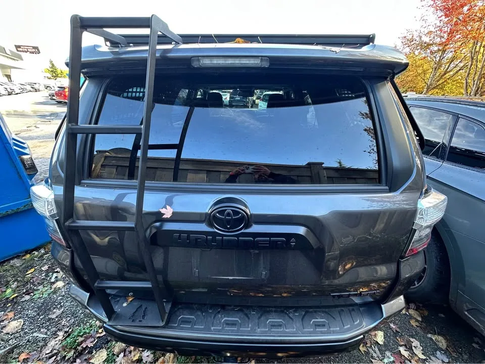 2023 Toyota 4Runner TRD Pro image indicator(6)