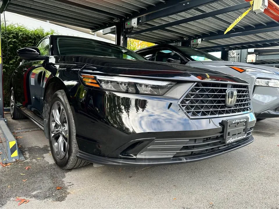 2024 Honda Accord EX Sedan image indicator(3)