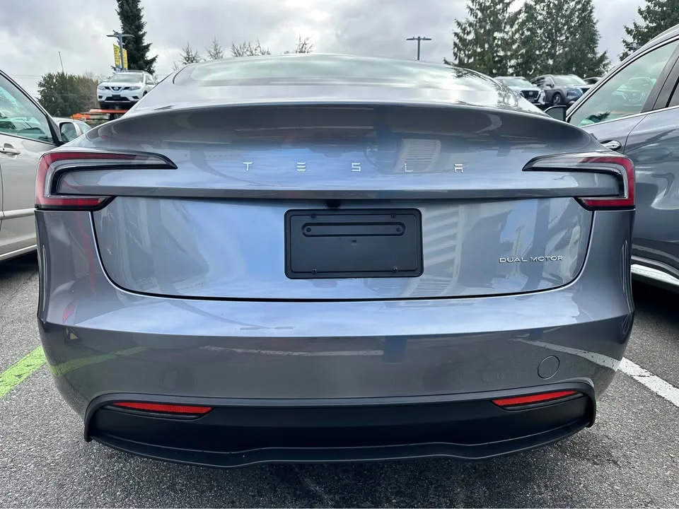 2025 Tesla Model 3 Long Range AWD image indicator(8)