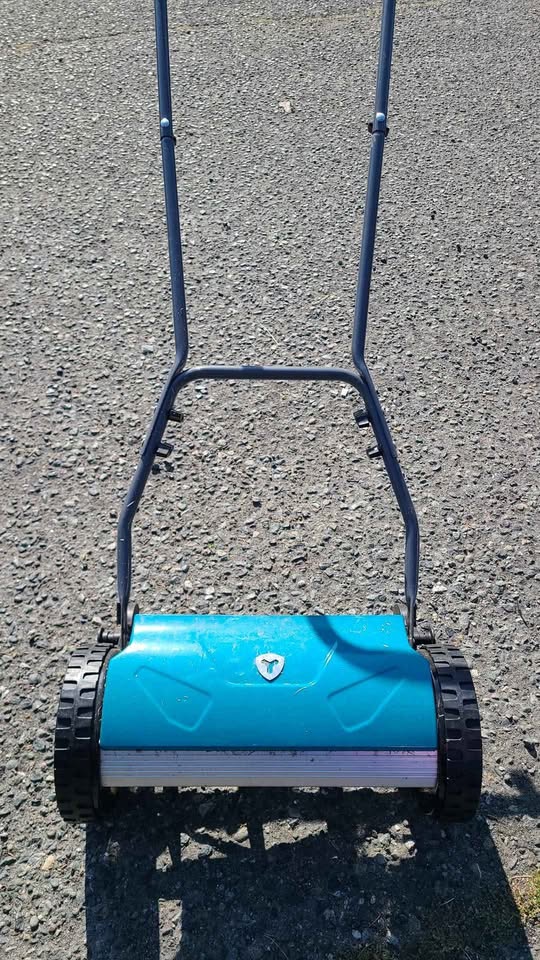 Reel mower - photo 2
