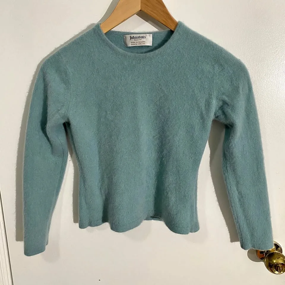 Cashmere Vintage Long Sleeve Knit Sweater