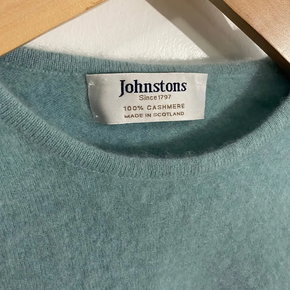 Cashmere Vintage Long Sleeve Knit Sweater image indicator(2)